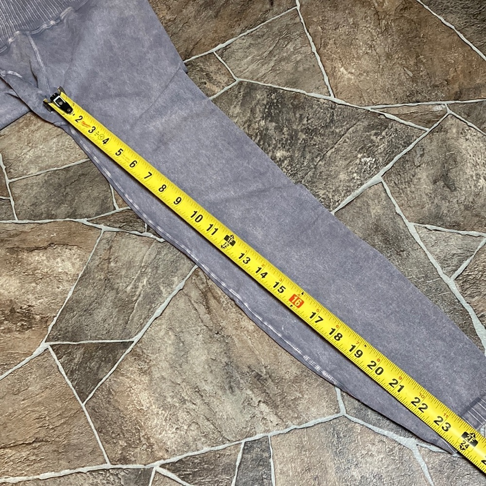 NWOT High-Rise 7/8 Length Good Karma Leggings Sz M/L Gray - Picture 6 of 9